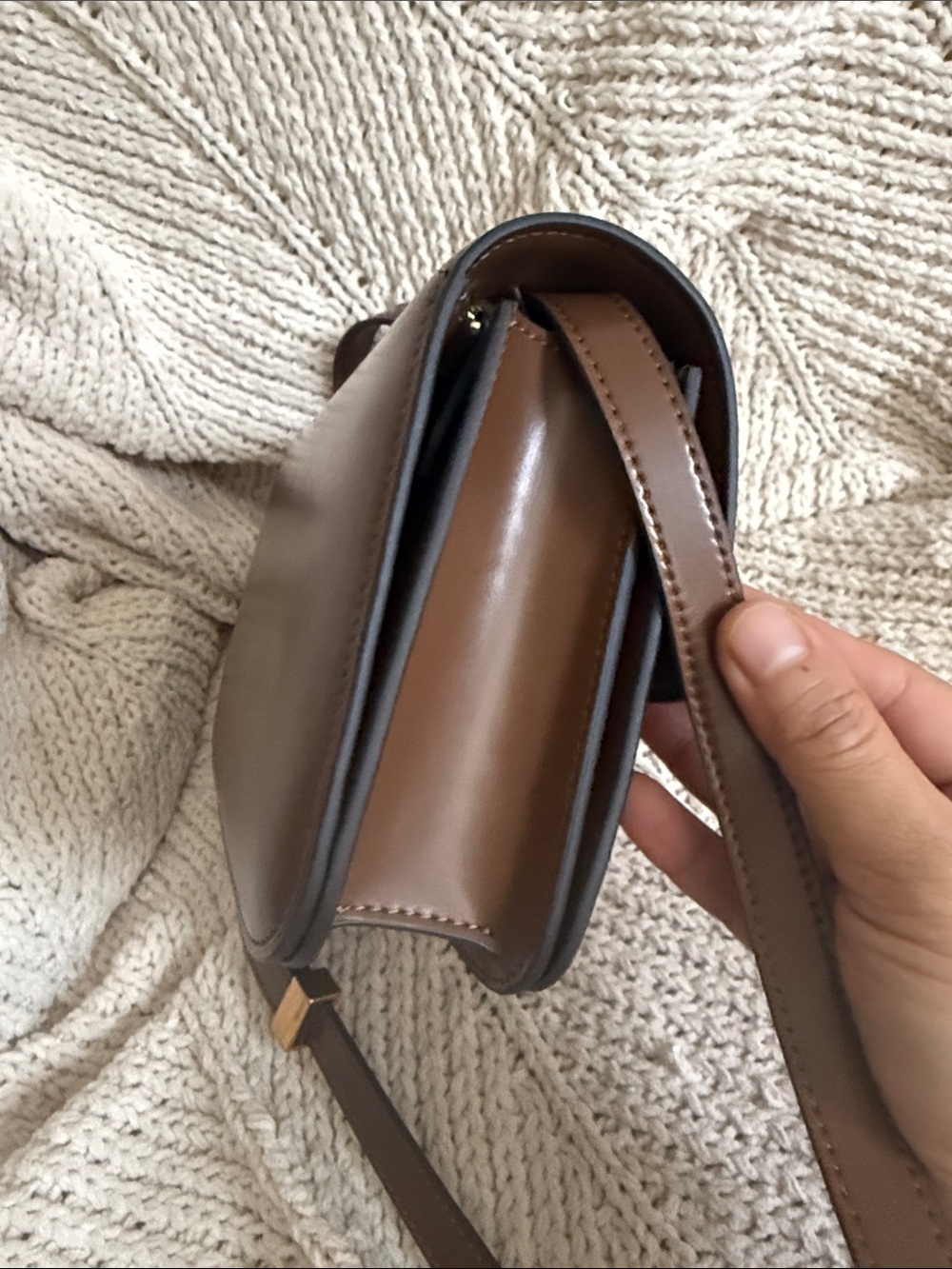 Structured Brown Leather Crossbody with Gold Lock - Picture 4 of 7